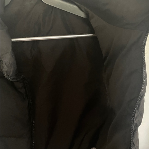 Black Puffer Vest - Picture 7 of 7
